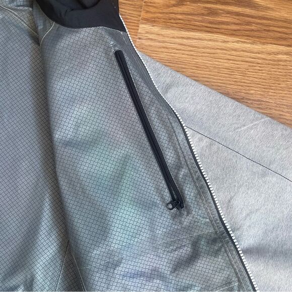 FootJoy FJ DryJoys Hydrolite Rain Jacket Gray Full Zip M Blackhawks Logo NWOT - Picture 7 of 13